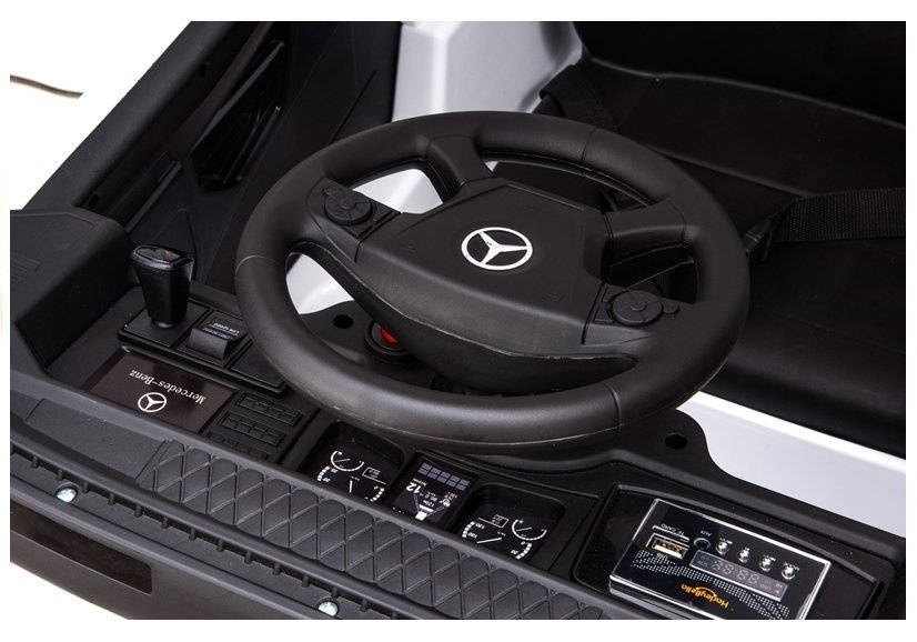 Elektrinis automobilis mercedes hl358, raudonas