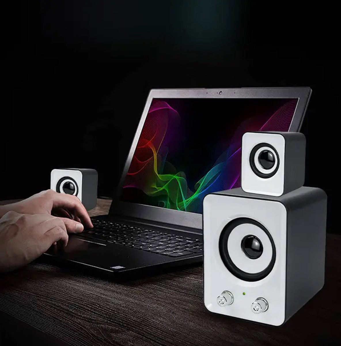 Garsiakalbiai zs35b 2.1 su usb maitinimu, balti