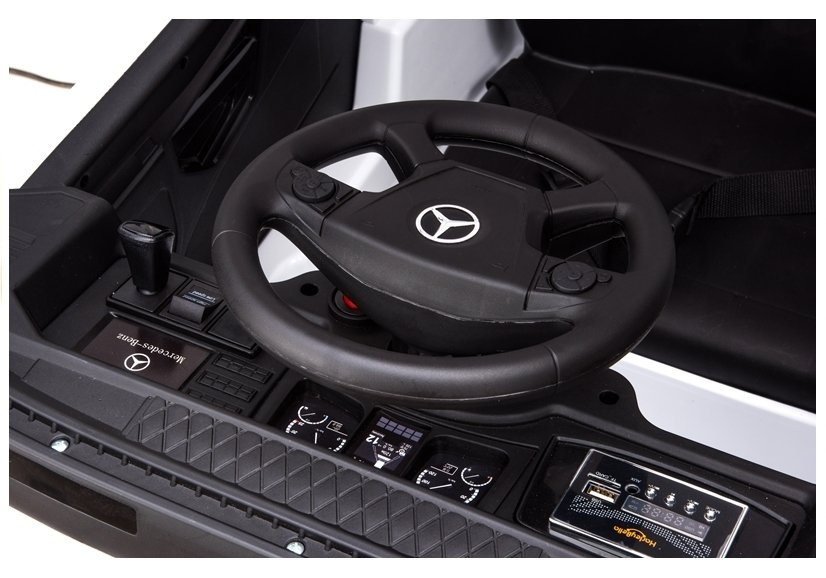 Elektrinis automobilis mercedes hl358, juodas