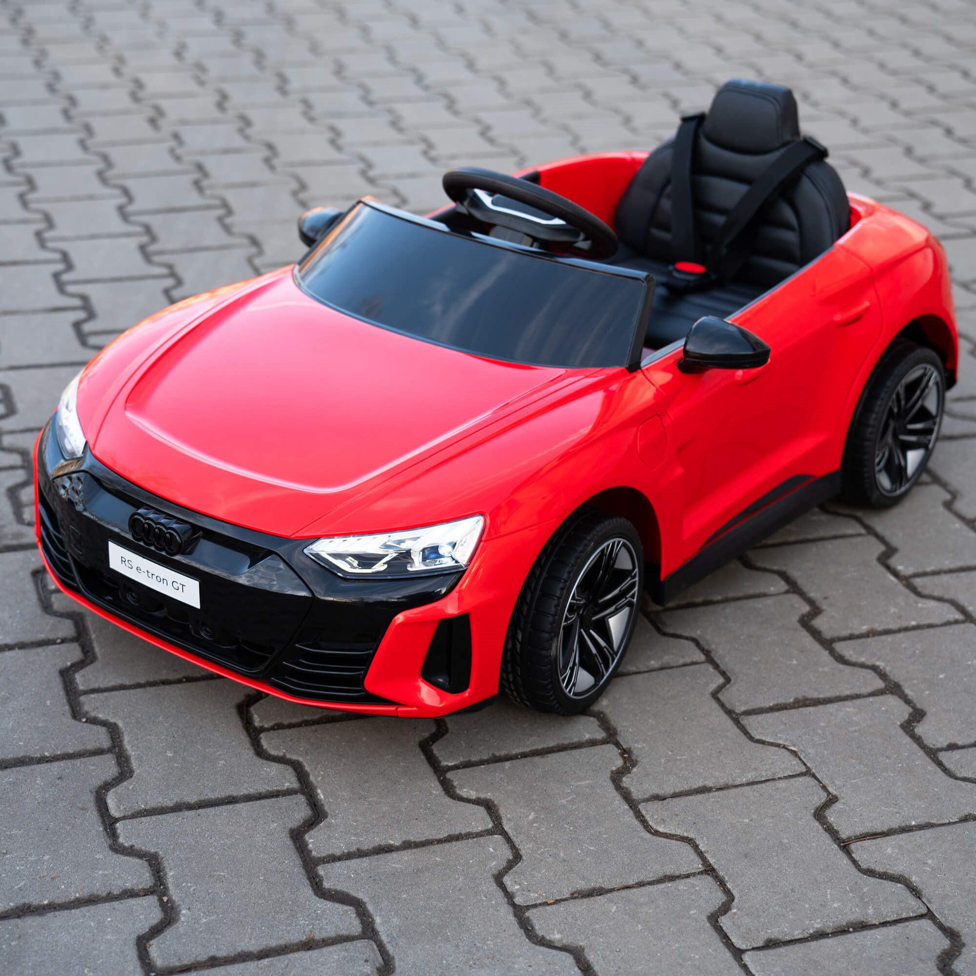 Elektrinis vaikų automobilis springos audi rs e-tron gt, 103x58x41 cm, raudonas/juodas