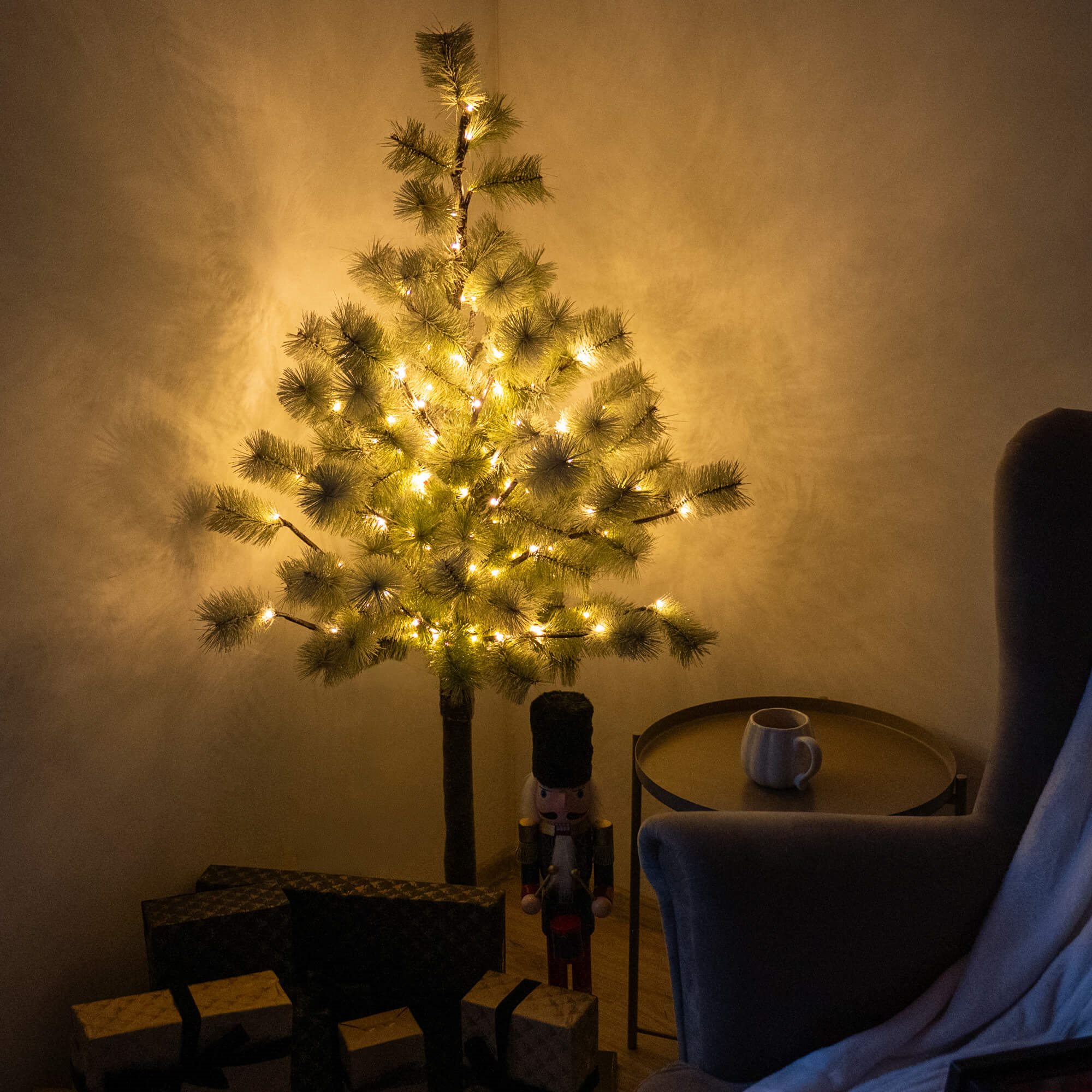 Dirbtinė kalėdų eglutė su apšvietimu springos cl0860, 128 led, 150 cm, su sniego efektu