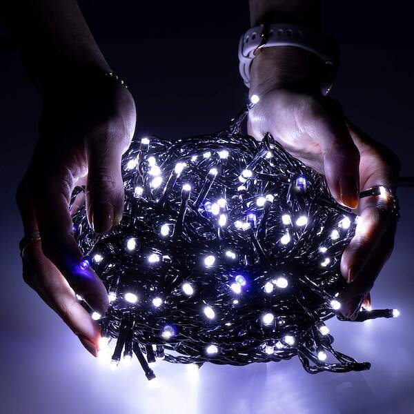 Kalėdinės lemputės springos 300 led 19,5 m