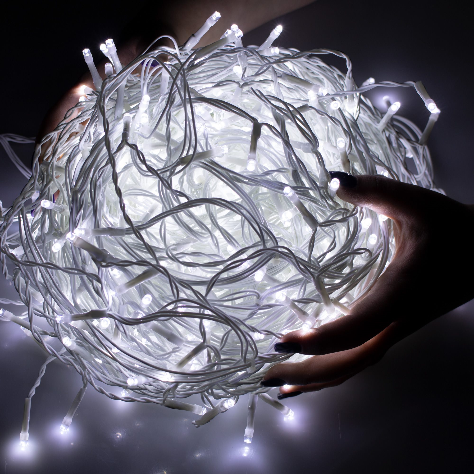 Kalėdinė girlianda su varvekliais, 200 led, 8 m 2