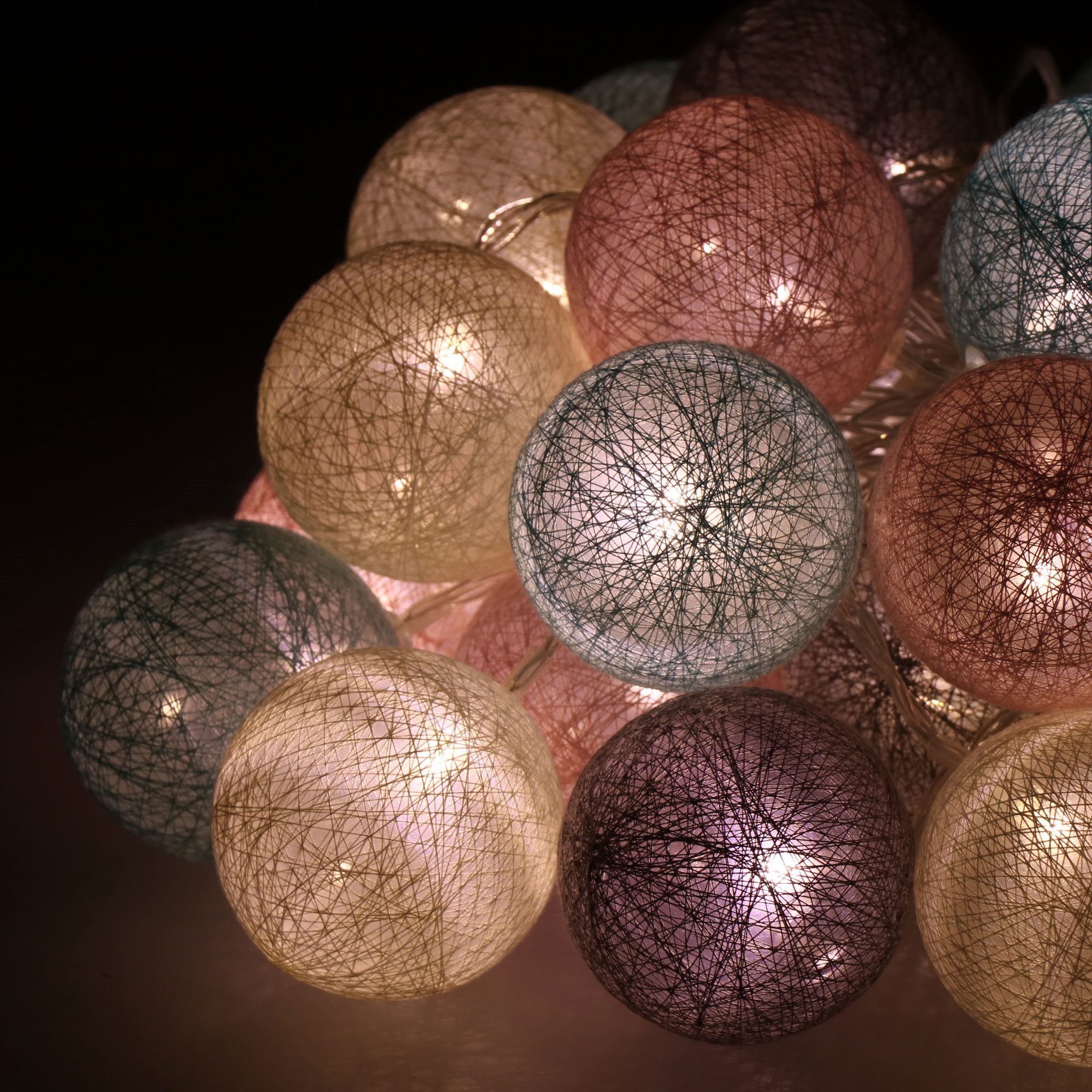 Girlianda springos 30 led rutuliukai šilta balta šviesa