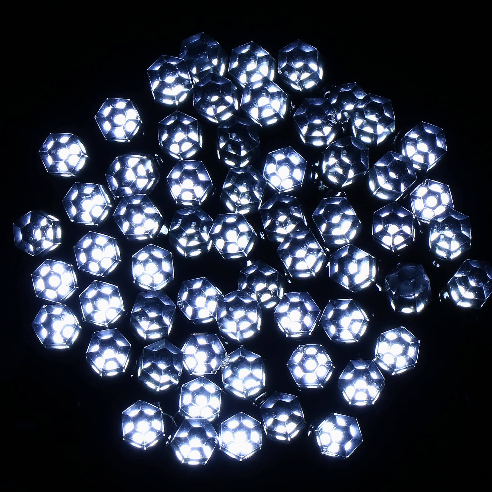 Girlianda springos 120 led, šaltai balta, 9 m