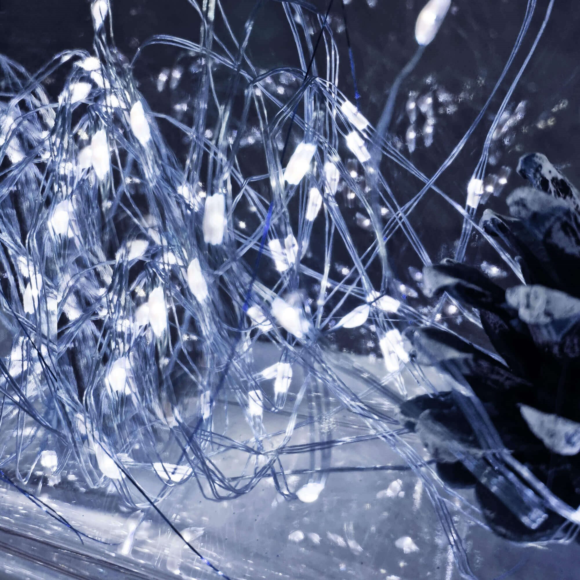 Kalėdinės lemputės su saulės elementu, 200 mikro LED, šaltai baltos, 22 m 3