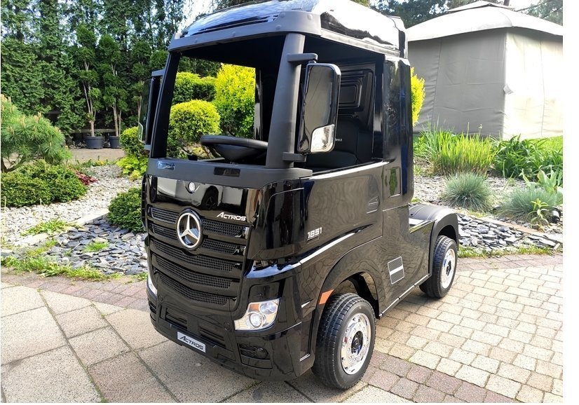Vaikiškas elektromobilis sunkvežimis mercedes actros juodas lakuotas su mp4
