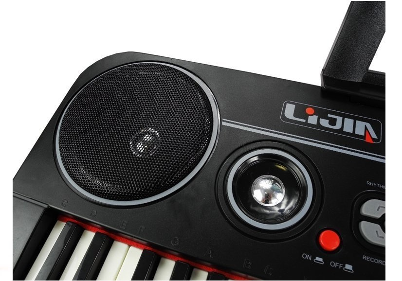 Vaikiškas pianinas su klavišu ir mikrofonu