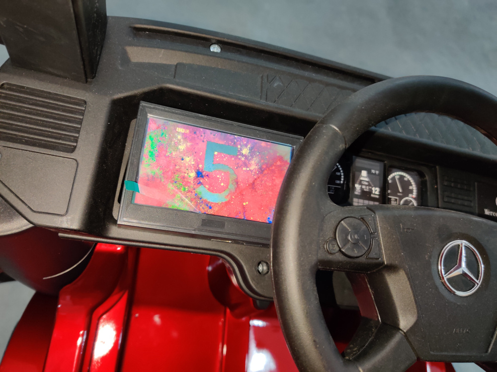 Vaikiškas elektromobilis sunkvežimis mercedes actros raudonas lakuotas su mp4