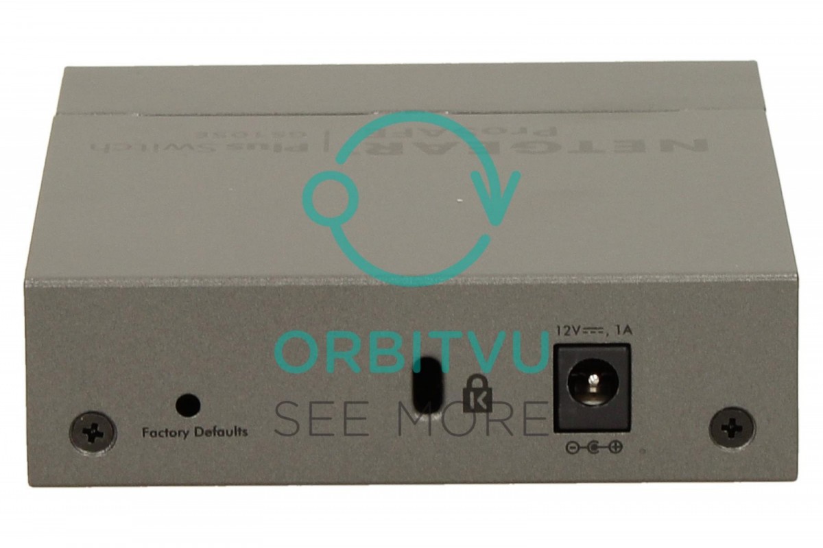 Netgear gs105e, 5x 10/100/1000 prosafe plus switch (management via pc utility), vlan, qos, metal casing, external power adapter
