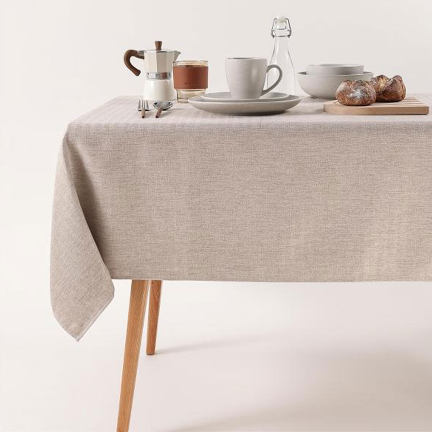 Kokvilnas galdauts 250 g/m², tumši smilškrāsains, 135 × 220 cm