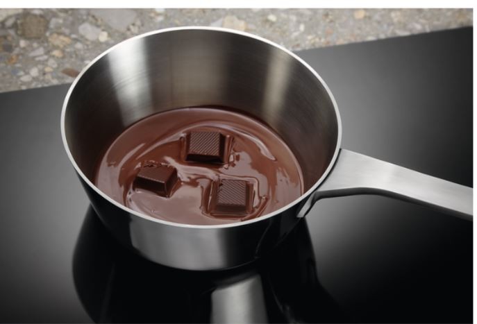 Indukcinė Kaitlentė Electrolux Liv63431Bk