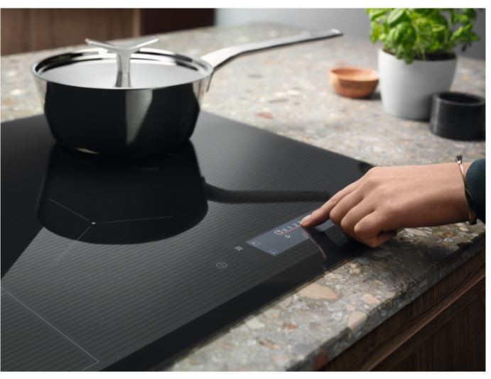 Indukcinė Kaitlentė Electrolux Liv63431Bk