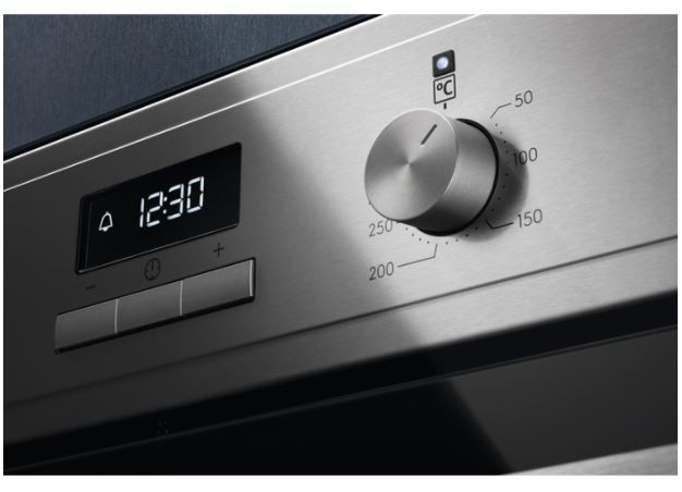 Orkaitė electrolux surroundcook 600 eof3h40x