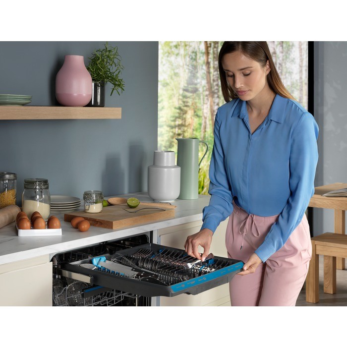 Indaplovė electrolux ees848200l