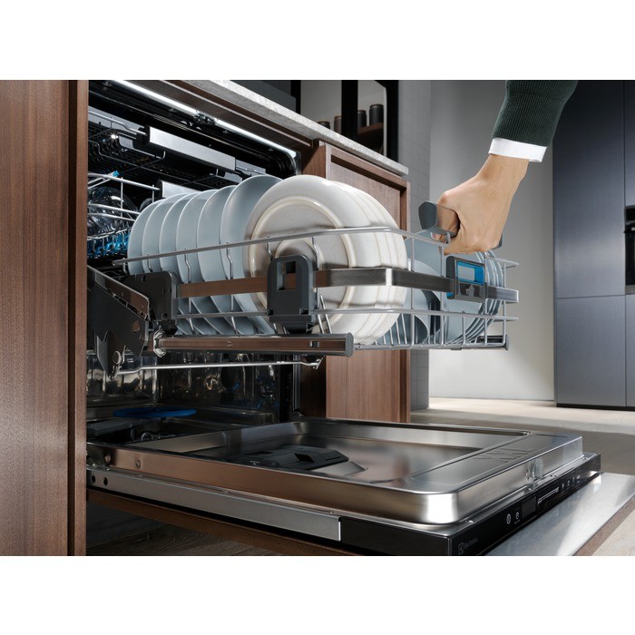 Indaplovė electrolux eec767310l