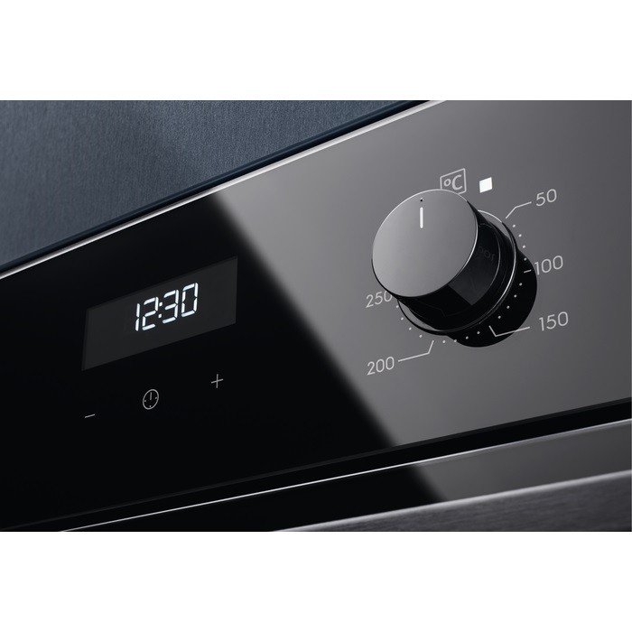 Orkaitė electrolux eof5c50bz