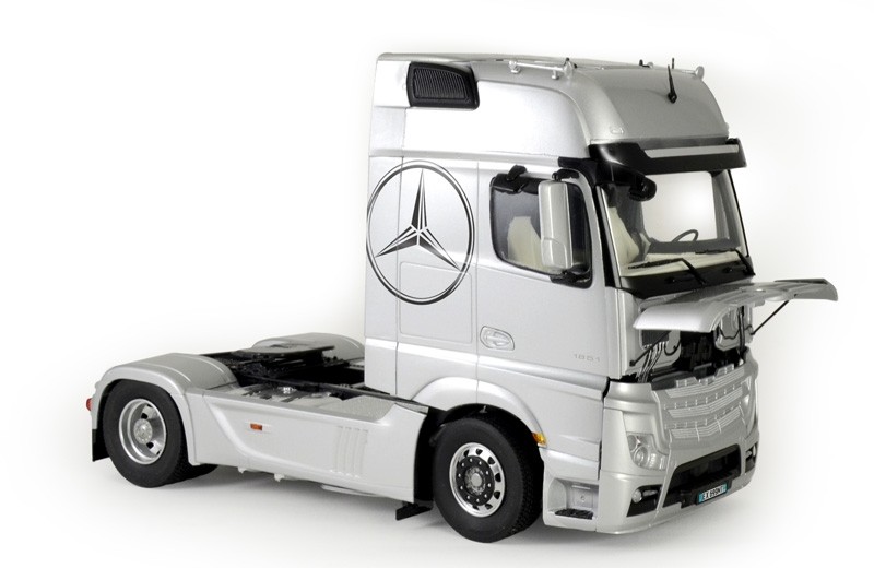 Italeri - mercedes benz actros mp4 gigaspace, 1/24, 3905