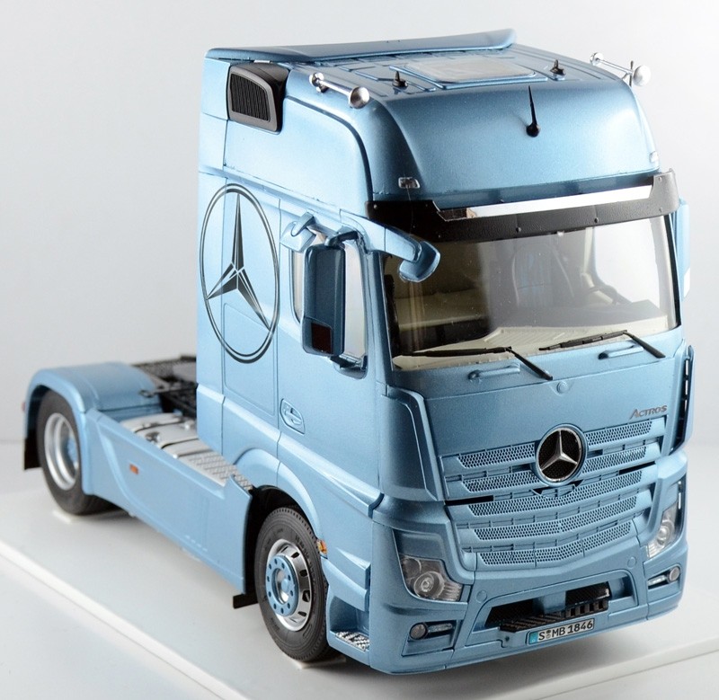 Italeri - mercedes benz actros mp4 gigaspace, 1/24, 3905
