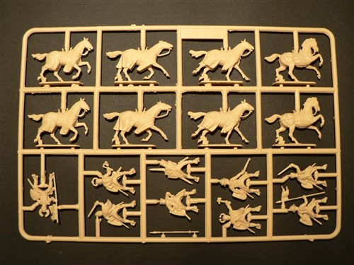 Sudedamų figūrėlių rinkinys italeri kryžiuočių riteriai xiii