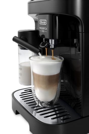Automatinis kavos aparatas delonghi magnifica evo ecam290.22.b, su rankiniu pieno plakimu