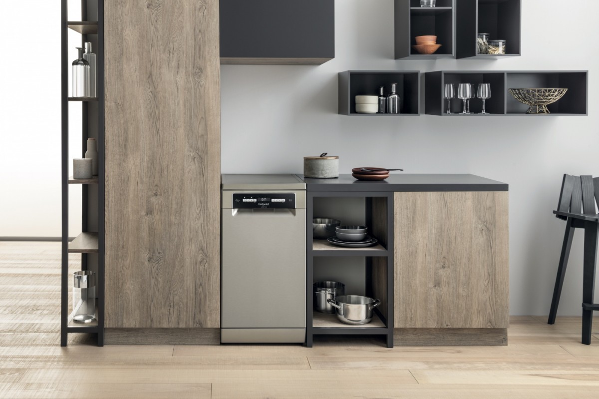 Indaplovė hotpoint-ariston hsfo3t223wcx