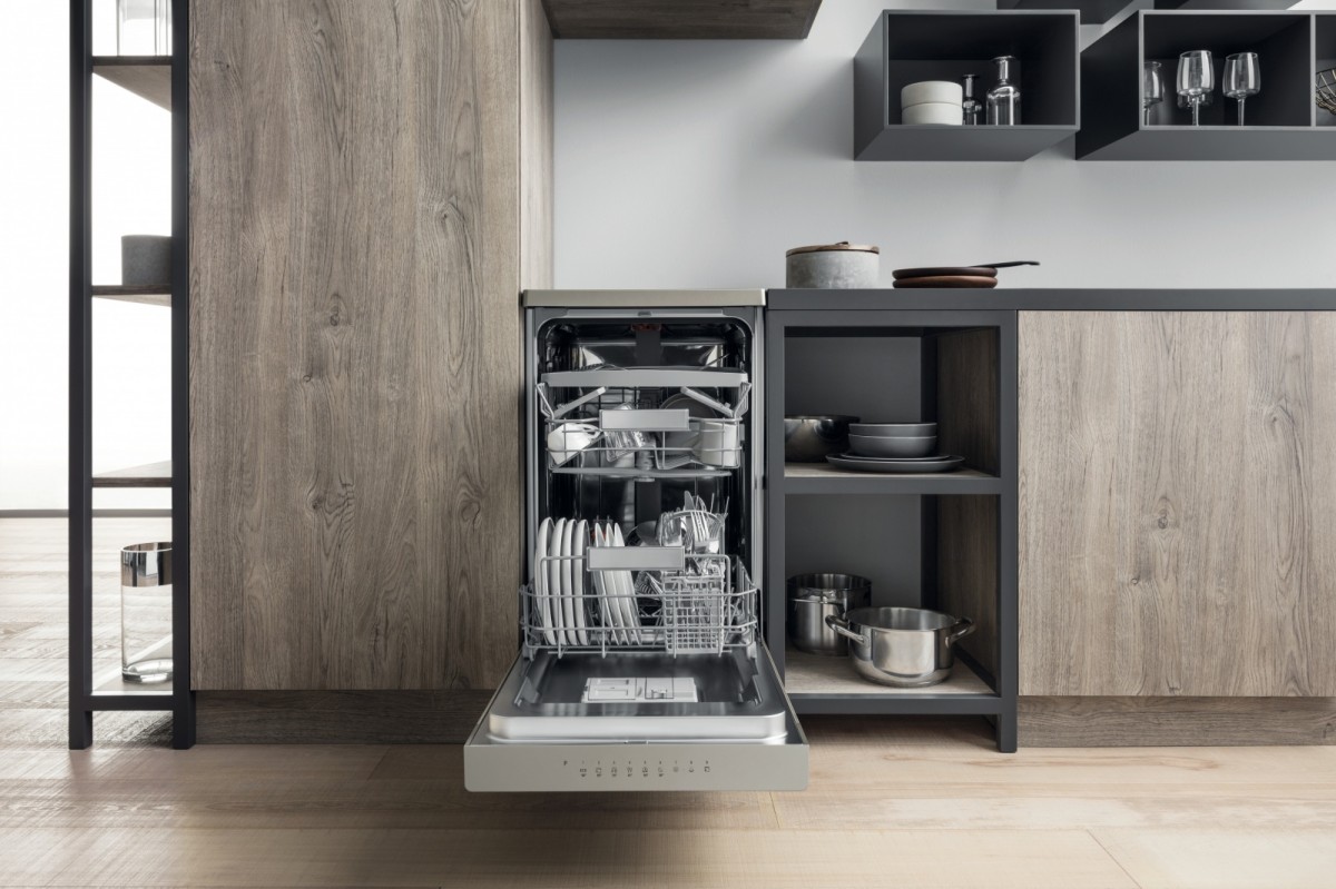 Indaplovė hotpoint-ariston hsfo3t223wcx