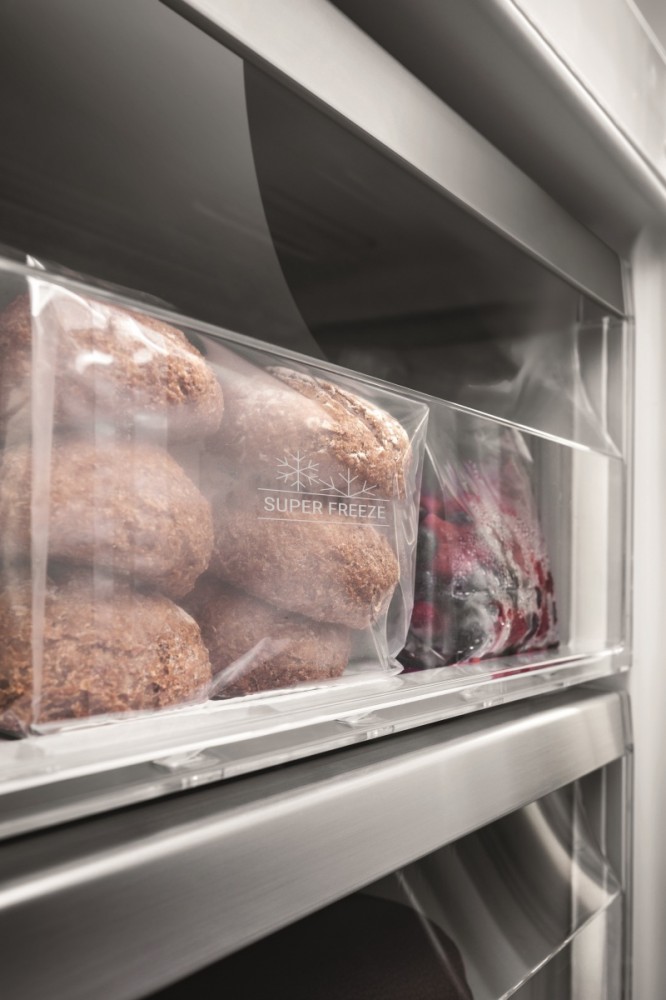 Laisvai pastatomas, šaldytuvas su šaldikliu apačioje hotpoint ha70be 973 x, rankinis atitirpinimas