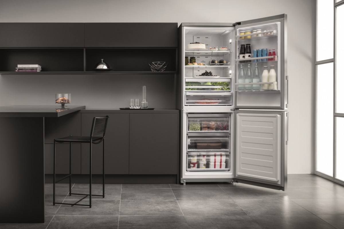 Laisvai pastatomas, šaldytuvas su šaldikliu apačioje hotpoint ha70be 973 x, rankinis atitirpinimas