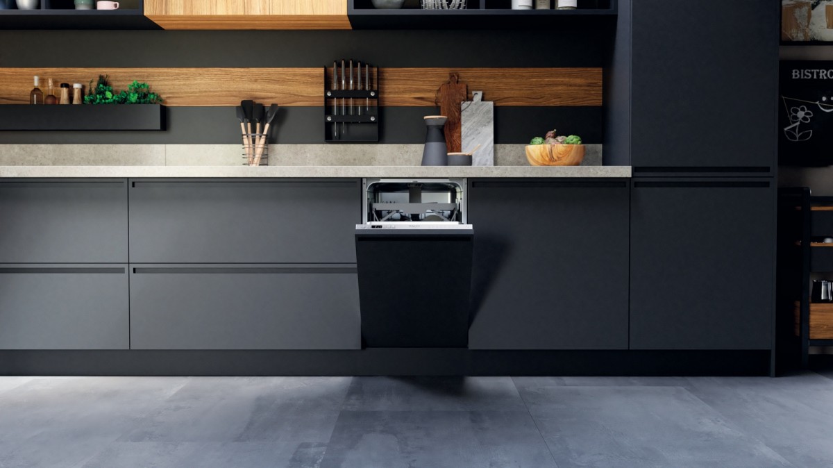 Indaplovė hotpoint hsic 3t127 c