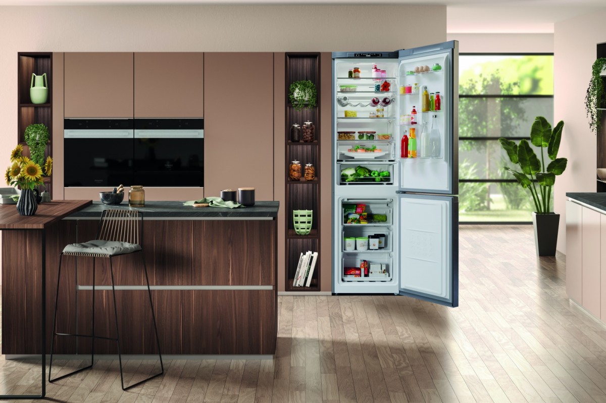 Laisvai pastatomas, šaldytuvas su šaldikliu apačioje hotpoint hafc9 ta33sx, rankinis atitirpinimas