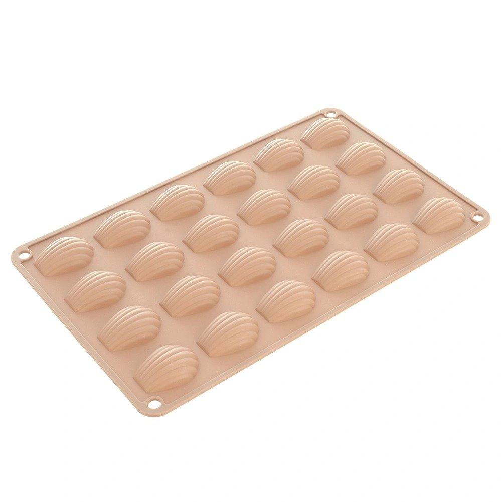 Silikoninė kepimo forma su 24 kriauklelių formos ertmėmis, smėlio spalvos, 27,5 × 17 × 1 cm 3