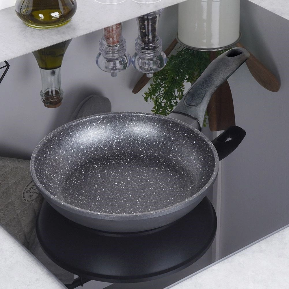 Keptuvė granitinė 20 cm