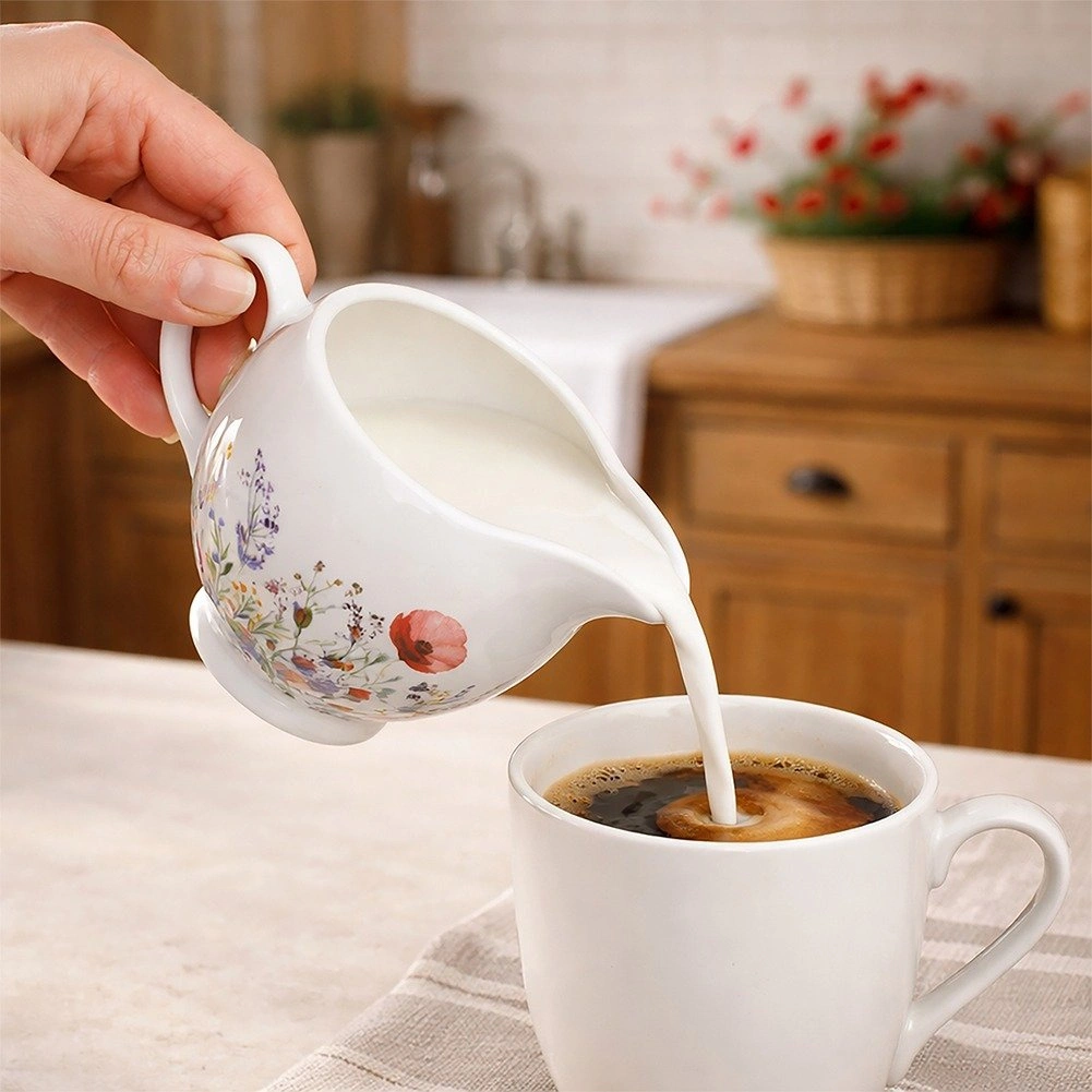 Porcelianinis pieno indelis su aguonų motyvu, baltas, 230 ml 3