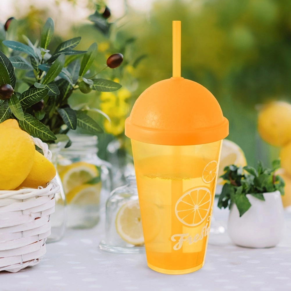 Gertuvė su dangteliu ir šiaudeliu 450 ml