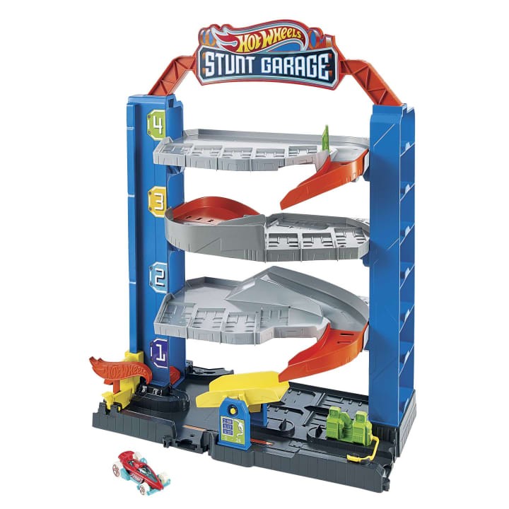Garažas su triukais Hot Wheels, GNL70